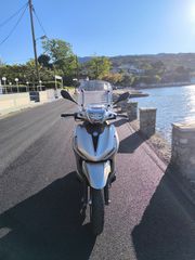 Piaggio Beverly 400 2025