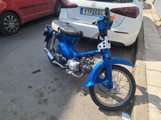 Honda C 1990-thumb-1