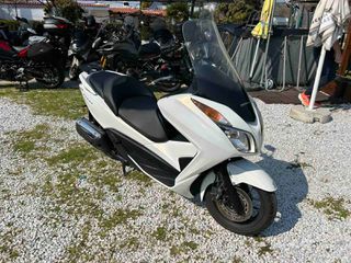 Honda Forza 300 2014-thumb-2