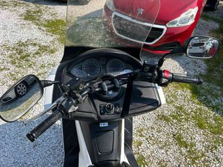 Honda Forza 300 2014-thumb-10