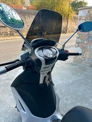 Piaggio Beverly 300i 2013-thumb-12