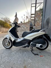 Piaggio Beverly 300i 2013-thumb-17