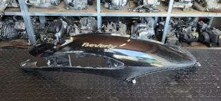 Piaggio Beverly 250 i.e. | Δεξί Πλαστικό Ουράς