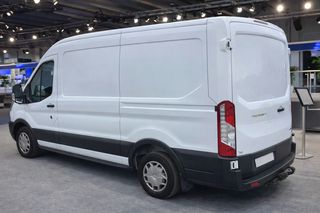 Ford Transit 2019 2.0 TDCI L2-thumb-1