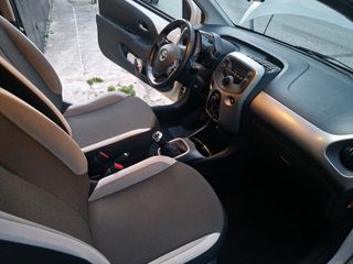 Toyota Aygo 2016 1.0 X-Play-thumb-9