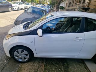 Toyota Aygo 2016 1.0 X-Play-thumb-2