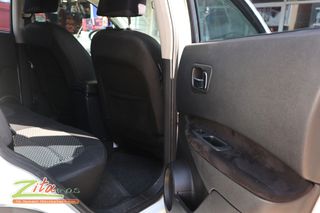Nissan Qashqai 2008-thumb-12