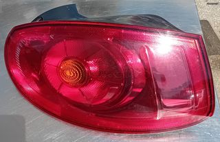 FIAT BRAVO 2007-2014 ΠΙΣΩ ΔΕΞΙ ΦΑΝΑΡΙ ΚΟΜΠΛΕ ΜΕ ΤΗΝ ΠΛΑΚΕΤΑ ΤΟΥ