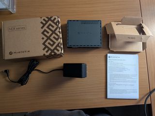 MikroTik hEX S 2025 E60iUGS-thumb-4