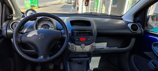 Peugeot 107 2006