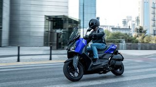 Yamaha XMAX 300 2025 ΜΕΓΑΛΗ ΠΡΟΣΦΟΡΑ: ΜΕΙΩΣΗ 360€ & 500€ ΔΩΡΟ ΕΩΣ 84 ΜΗΝΕΣ ΔΩΡΕΑΝ-thumb-6