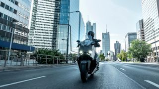 Yamaha XMAX 300 Tech Max 2026 -240€ ΜΕΙΩΣΗ  & 500€ ΔΩΡΟ ΕΩΣ 84 ΜΗΝΕΣ ΔΩΡΕΑΝ 3ος ΧΡΟΝΟΣ ΕΓΓ-thumb-3