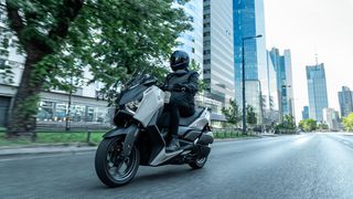 Yamaha XMAX 300 Tech Max 2026 -240€ ΜΕΙΩΣΗ  & 500€ ΔΩΡΟ ΕΩΣ 84 ΜΗΝΕΣ ΔΩΡΕΑΝ 3ος ΧΡΟΝΟΣ ΕΓΓ-thumb-4
