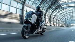 Yamaha XMAX 300 Tech Max 2026 -240€ ΜΕΙΩΣΗ  & 500€ ΔΩΡΟ ΕΩΣ 84 ΜΗΝΕΣ ΔΩΡΕΑΝ 3ος ΧΡΟΝΟΣ ΕΓΓ-thumb-8