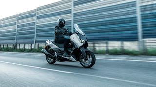 Yamaha XMAX 300 Tech Max 2026 -240€ ΜΕΙΩΣΗ  & 500€ ΔΩΡΟ ΕΩΣ 84 ΜΗΝΕΣ ΔΩΡΕΑΝ 3ος ΧΡΟΝΟΣ ΕΓΓ-thumb-11