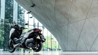 Yamaha XMAX 300 Tech Max 2026 -240€ ΜΕΙΩΣΗ  & 500€ ΔΩΡΟ ΕΩΣ 84 ΜΗΝΕΣ ΔΩΡΕΑΝ 3ος ΧΡΟΝΟΣ ΕΓΓ-thumb-19