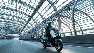 Yamaha XMAX 300 Tech Max 2026 ΜΕΙΩΝ 340€!  & 500€ ΔΩΡΟ ΕΩΣ 84 ΜΗΝΕΣ ΔΩΡΕΑΝ 3ος  ΧΡΟΝΟΣ ΕΓΓ-thumb-4