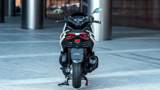 Yamaha XMAX 300 Tech Max 2026 ΜΕΙΩΝ 340€!  & 500€ ΔΩΡΟ ΕΩΣ 84 ΜΗΝΕΣ ΔΩΡΕΑΝ 3ος  ΧΡΟΝΟΣ ΕΓΓ-thumb-14
