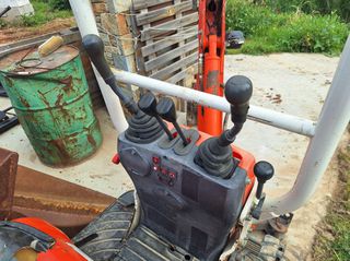 Εκσκαφάκι (διαβολάκι) Kubota 2010 K008-3-thumb-2
