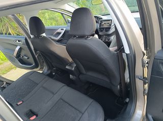 Peugeot 2008 2016 1.6 Blue-HDi-thumb-18