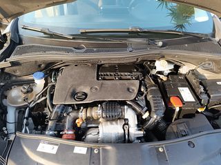 Peugeot 2008 2016 1.6 Blue-HDi-thumb-28