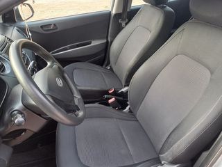 Hyundai i 10 2017-thumb-11