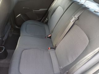 Hyundai i 10 2017-thumb-13