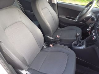 Hyundai i 10 2017-thumb-19