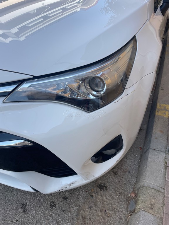 Toyota Avensis 2016