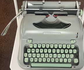 Γραφομηχανή Hermes media 3-thumb-1