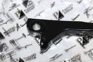 Μανετα Δεξια Γνησια SR,SXR,SR MOTARD,TYPHOON 50-150 2018-2023