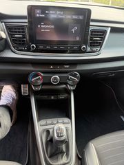 Kia Rio 2019 GT -line Άριστη κατάσταση-thumb-12