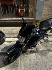 Suzuki GSR 600 2006-thumb-2