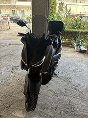 Yamaha XMAX 300 2017-thumb-1
