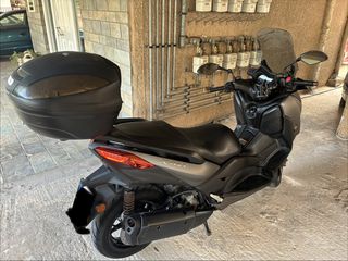 Yamaha XMAX 300 2017-thumb-2