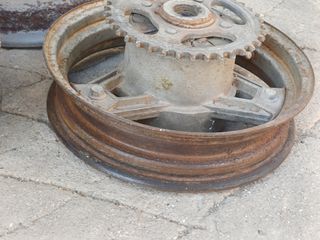 Γνήσιοι Τροχοί-Ζάντες  εμπρός & πίσω Honda Chally με ταμπουρα κιθάρες κέντρα σιαγόνες