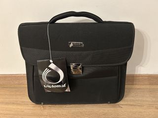 Diplomat χαρτοφύλακας 14.1