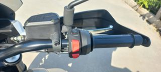 Moto Guzzi V 85 2024 STRADA-thumb-11