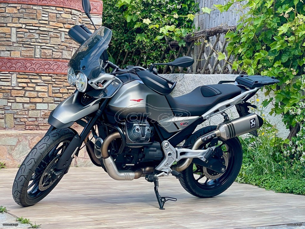 Moto Guzzi V 85 2024 STRADA