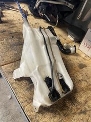 TOYOTA RAV 4  1995-2000  3SZ  5ΠΟΡΤΟ   ΔΟΧΕΙΟ ΝΕΡΟΥ ΥΑΛΟΚΑΘΑΡΙΣΤΗΡΩΝ   ΚΑΠΑΝΙΑΡΗΣ