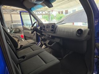 Mercedes-Benz Sprinter 2020 311-thumb-13