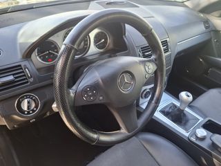 Mercedes-Benz C 200 2008-thumb-10