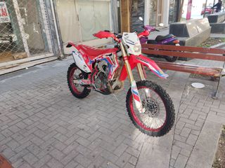 Honda CRF 450R 2014 Red Moto Version
