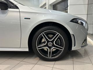 Mercedes-Benz A 250 2021 A250e AMG Line 8G-DCT-thumb-14