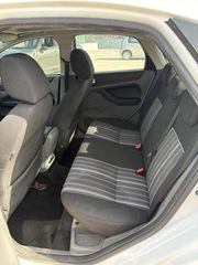 Ford Focus 2009 1.6 automatic-thumb-9