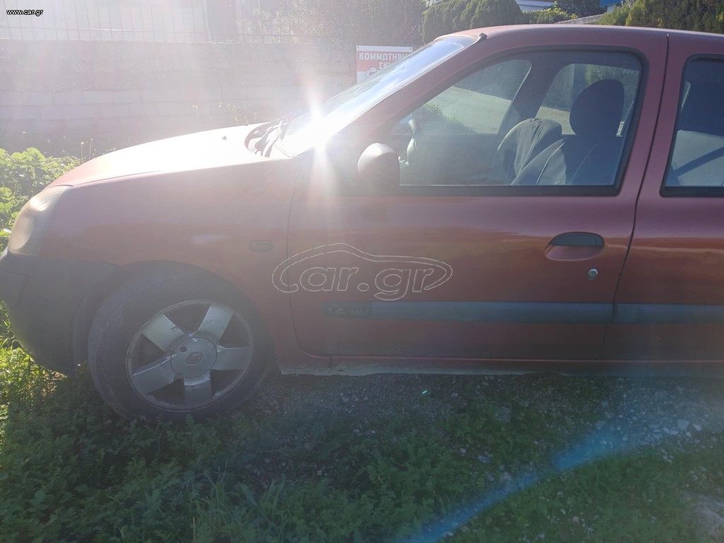 Renault Clio 2004
