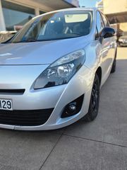 Renault Grand Scenic 2011 7 θεσιο-thumb-64