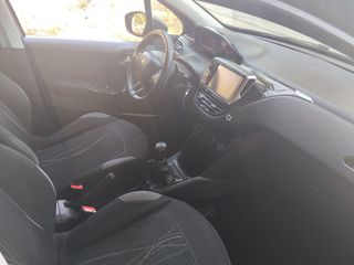 Peugeot 208 2013 1.4 HDI ACCESS-thumb-15