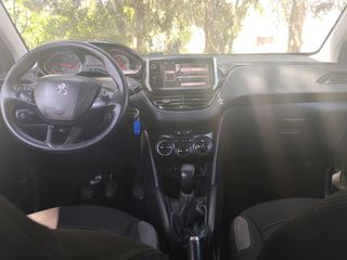 Peugeot 208 2013 1.4 HDI ACCESS-thumb-16