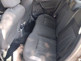 Peugeot 208 2013 1.4 HDI ACCESS-thumb-20